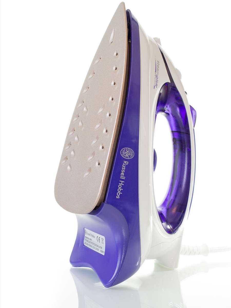 Современный паровой утюг