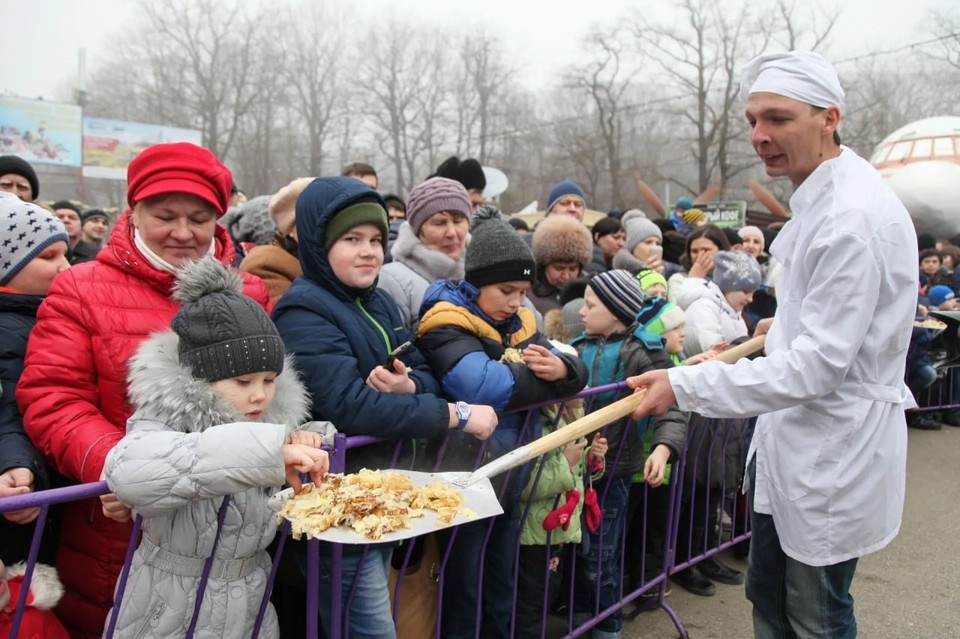    Праздновать Масленицу начнут с воскресенья Дмитрий АХМАДУЛЛИН