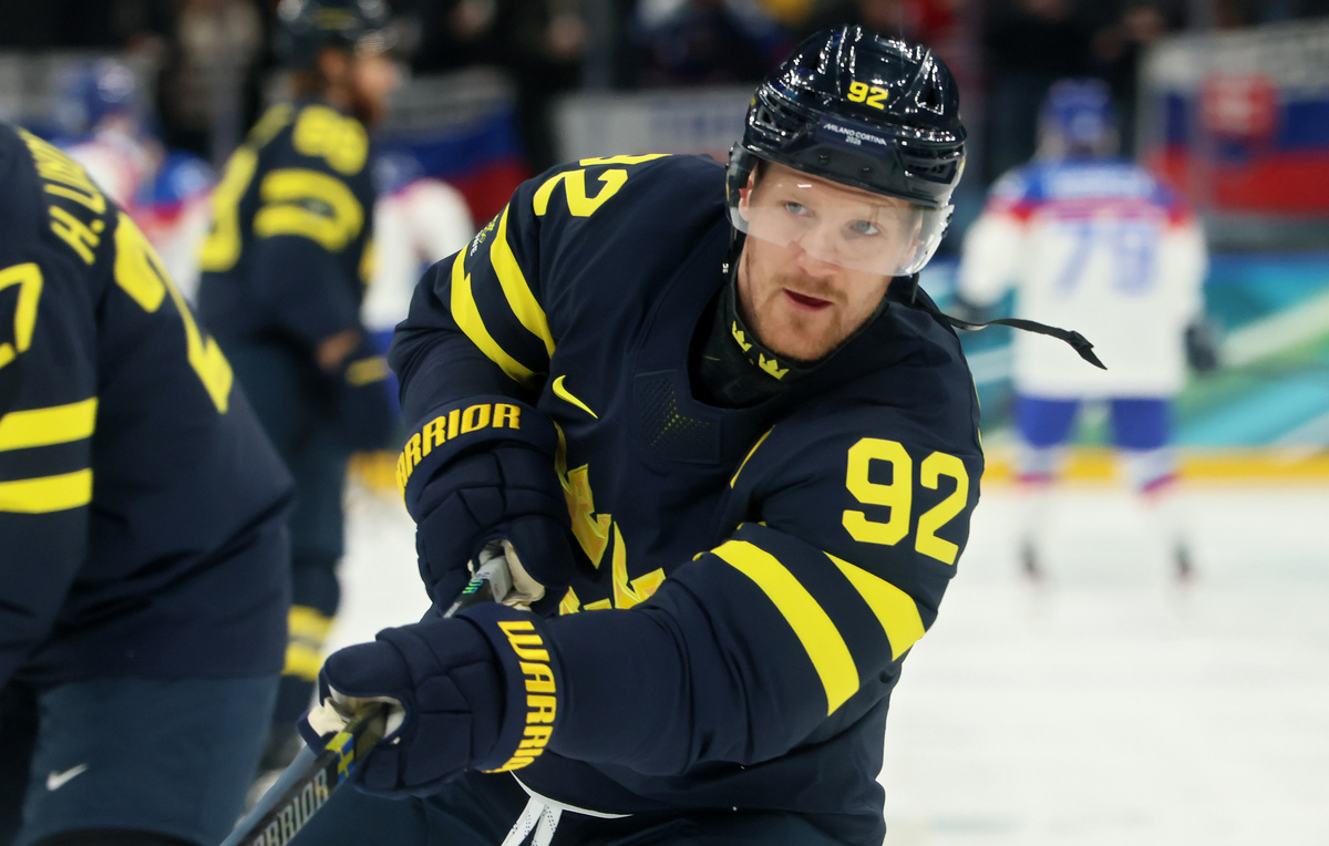    Капитан сборной Швеции по хоккею Габриэль Ландескуг  Bruce Bennett/Getty Images