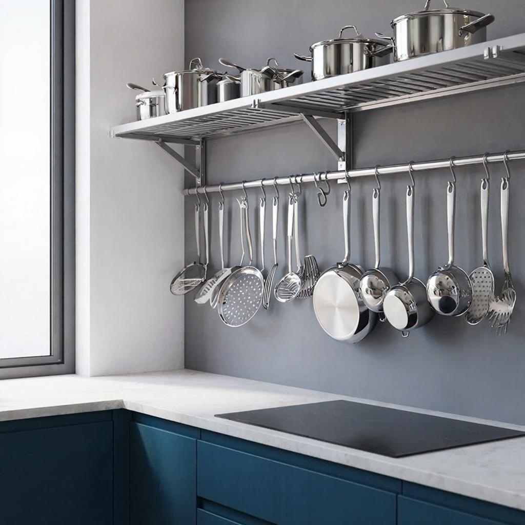 Кухня без верхних ящиков.