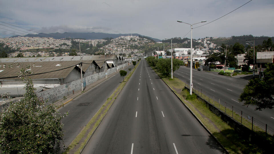     Восемь отрезанных голов с угрожающими записками нашли на трассе в Эквадоре Dolores Ochoa/AP/TASS