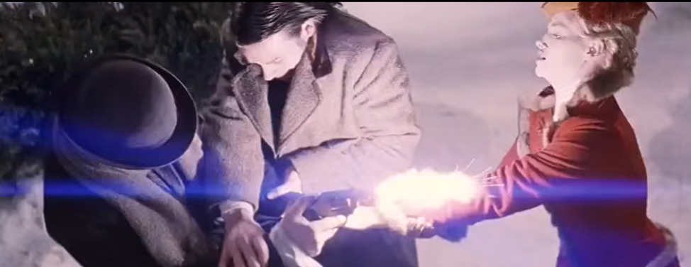 Кадр из фильма "The Time Machine", 2002г. Встреча с грабителем.