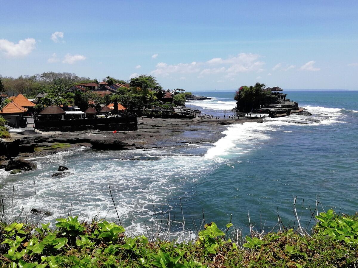    Вид на храм Танах Лот, Бали | © РИА Новости / Мария Селиванова