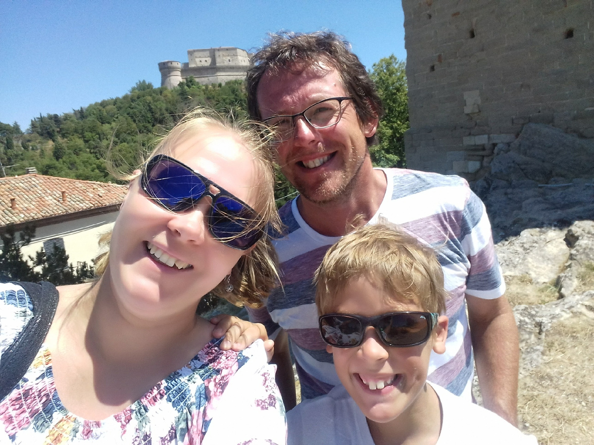 это мы на том самом отпуске в Италии, хорошо, что хоть были на машине, и можно было поездить везде