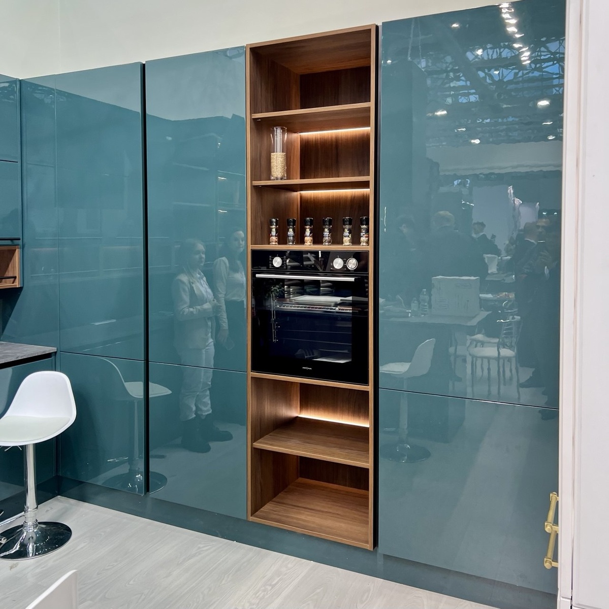 Глянцевые фасады, которые никогда не выходят из моды