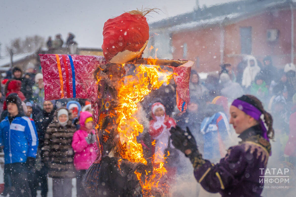 «Большинство людей знают только про широкую Масленицу, про блины и сжигание чучела»Фото: © Владимир Васильев / «Татар-информ»