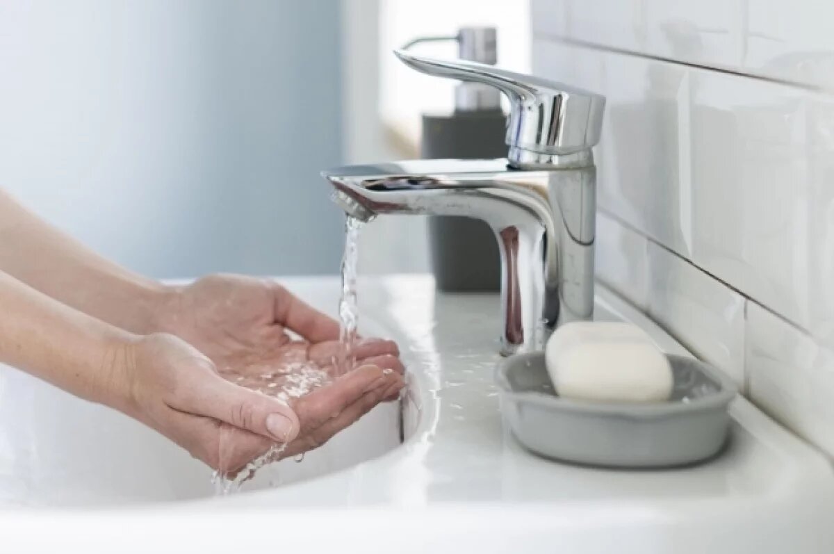    На Кавминводах ремонт водовода затягивается из-за невозможности отвода воды