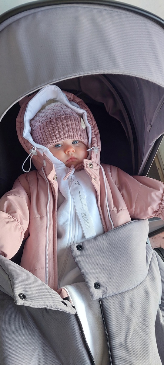 Я морозов не боюсь, вот возьму и расстегнусь!