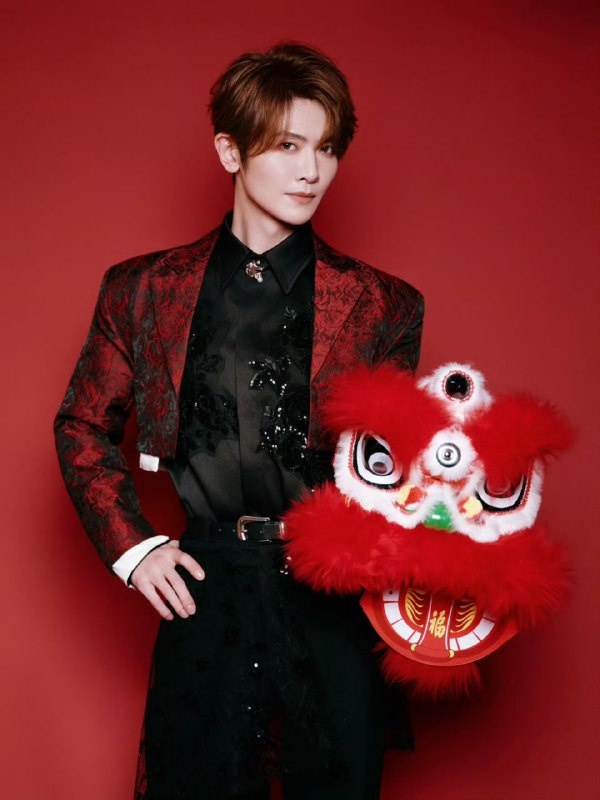 Актёр Лю Дуаньдуань. Листайте галерею...