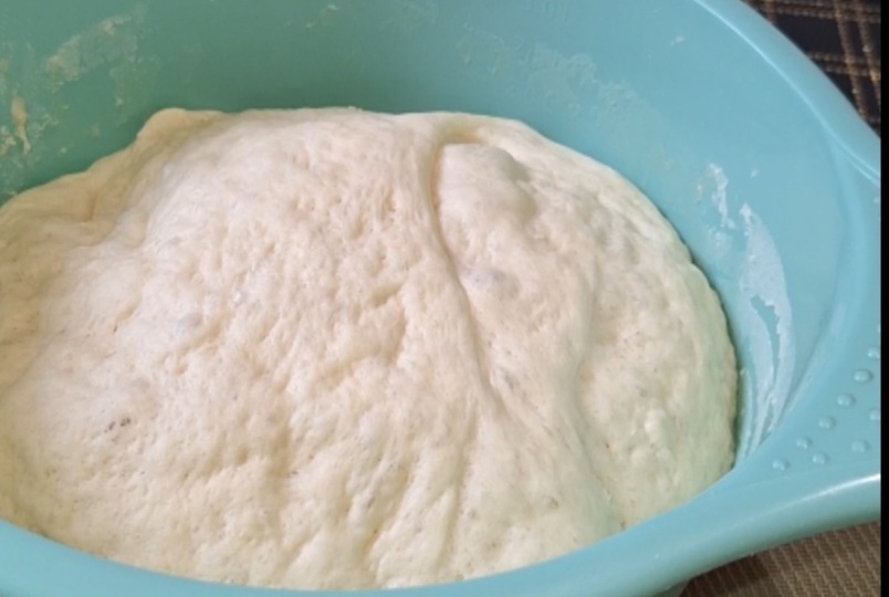 Тесто для пирожков, которое можно замесить сегодня, а готовить завтра