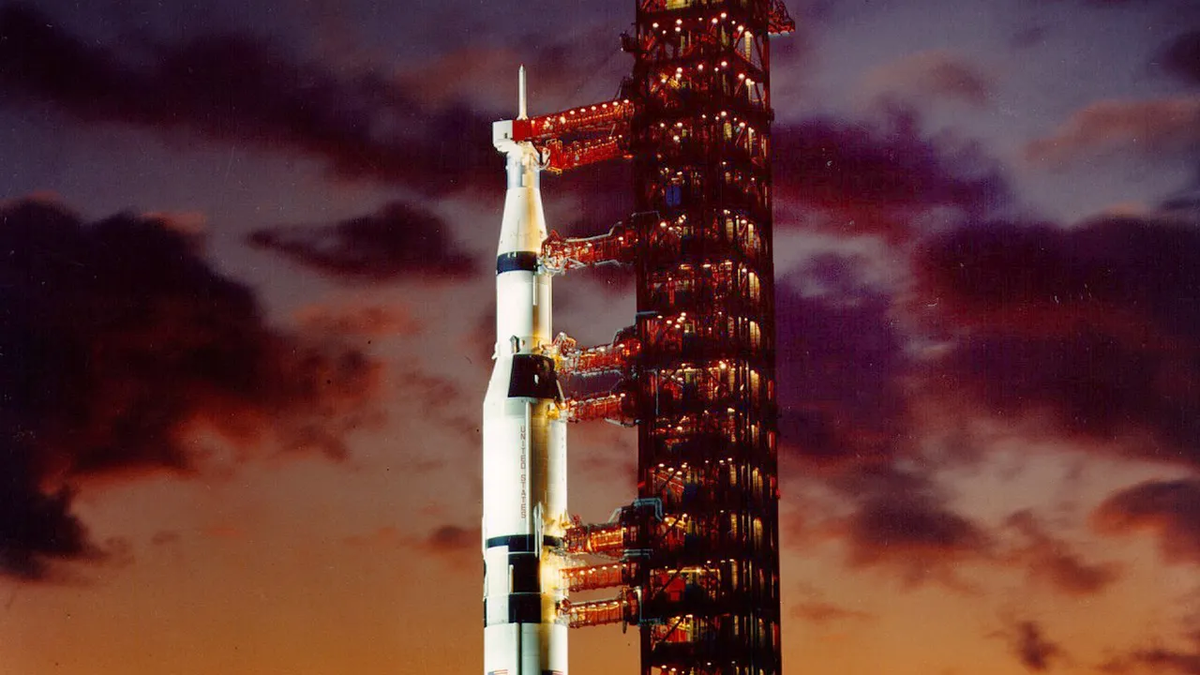  Saturn V, (источник: zeit.de)