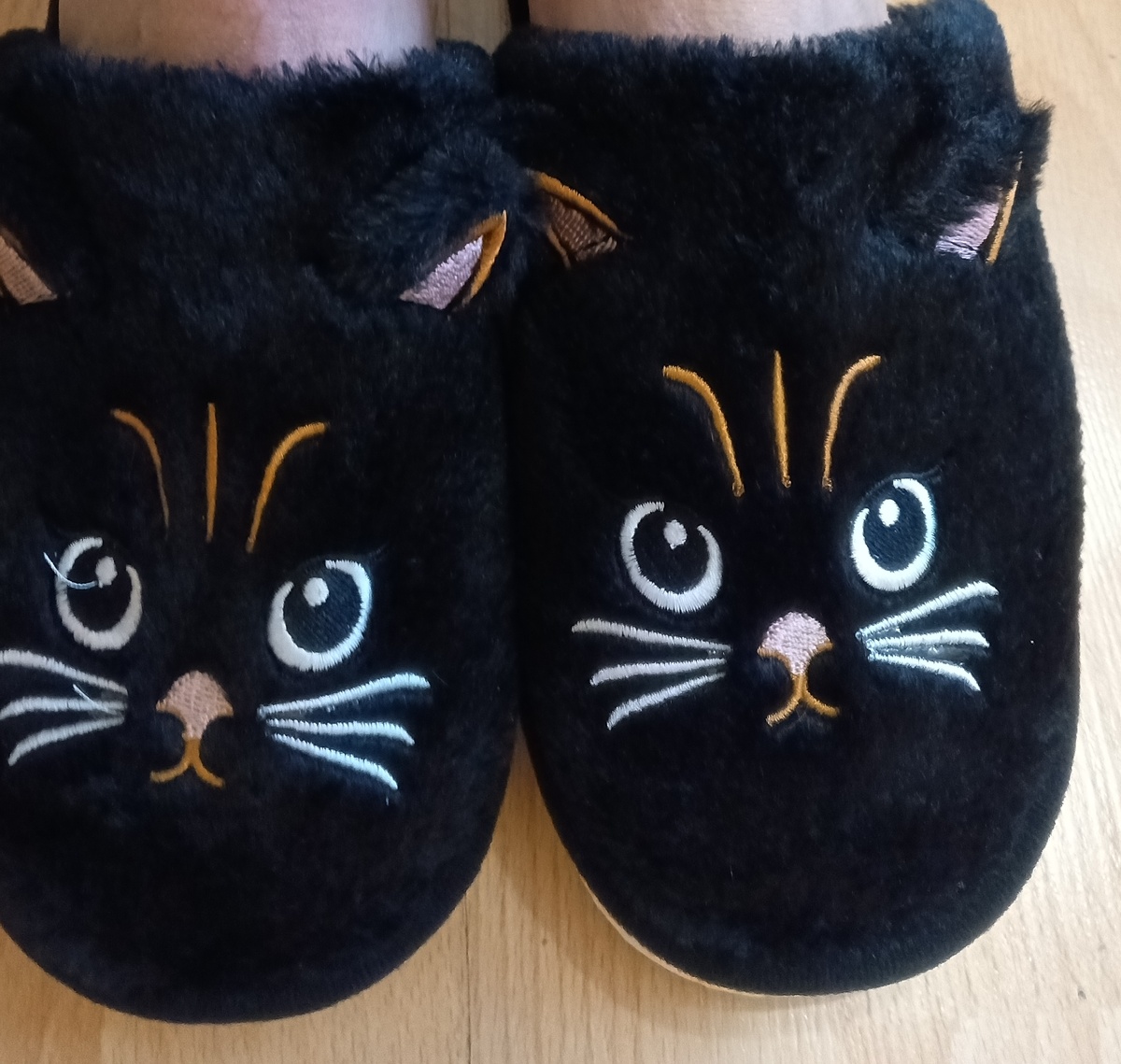 фото аатора: тапки, которые заказала на Озоне