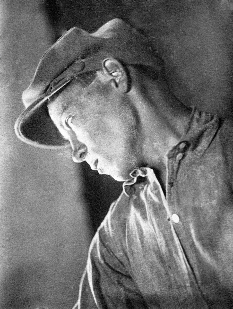    Начальное образование Джалиль получил в оренбургском медресе «Хусаиния», где помимо религиозных дисциплин изучал литературу, рисование и пение / РИА Новости