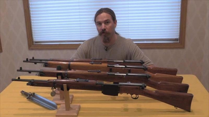 На заднем плане - не Мондрагон.