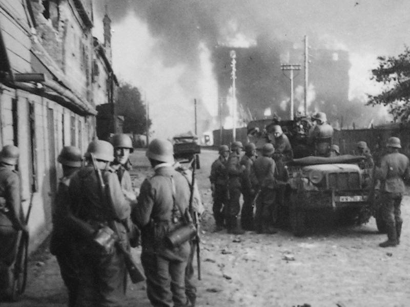 Уличные бои в Лиепаи