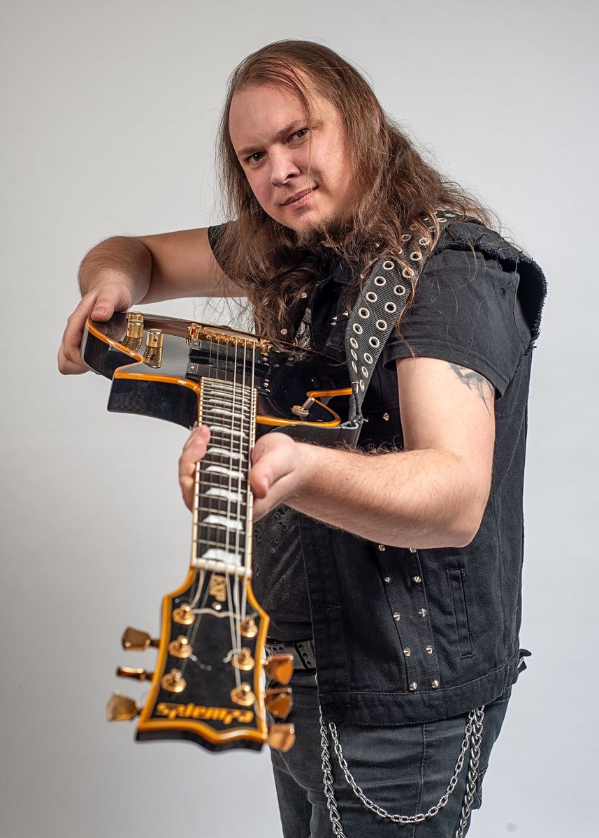 Сергей Бенюков - лидер и основатель группы РЭТОР