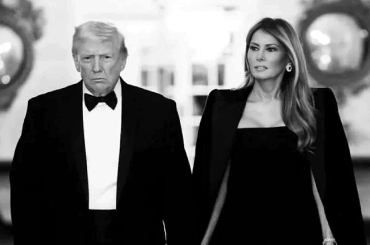    В сети заметили странную деталь на «валентинке» Трампа и Мелании