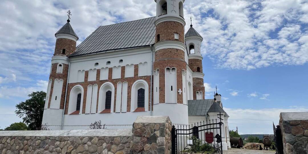 Церковь оборонного типа в Мурованке: защитница Беларуси
