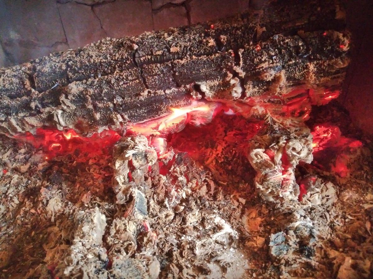 Фото автора (Как не сгореть в костре скорби).