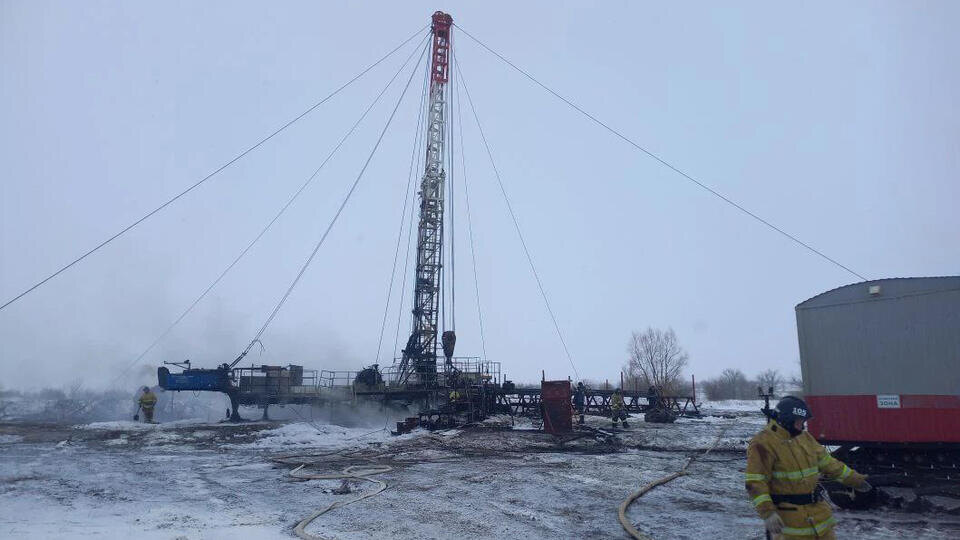     Четыре человека пострадали при пожаре на нефтяной скважине в Самарской области Центр на делам ГО, ПБ и ЧС Самарской области