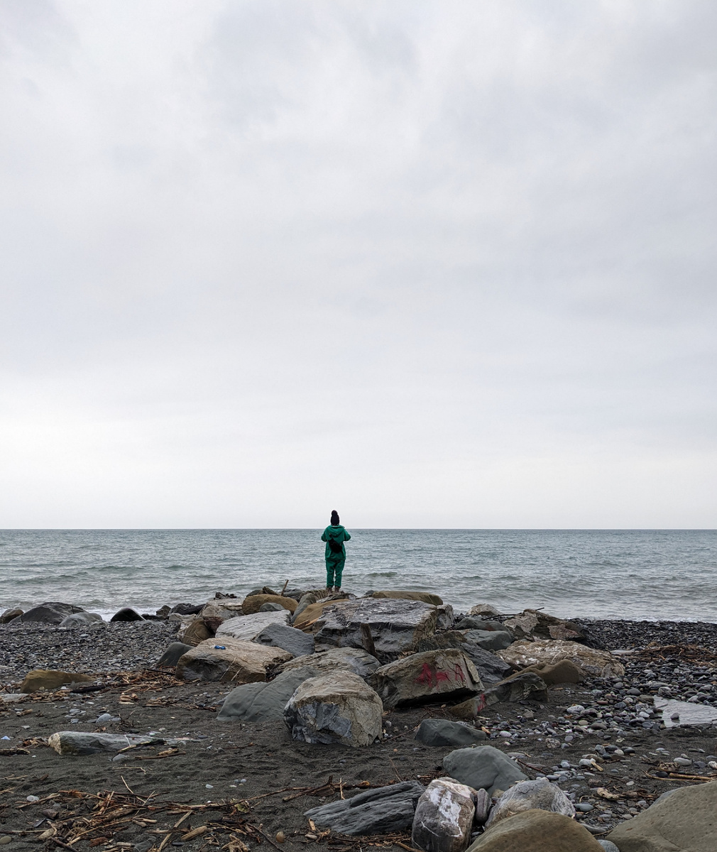 Я на камнях снимаю море