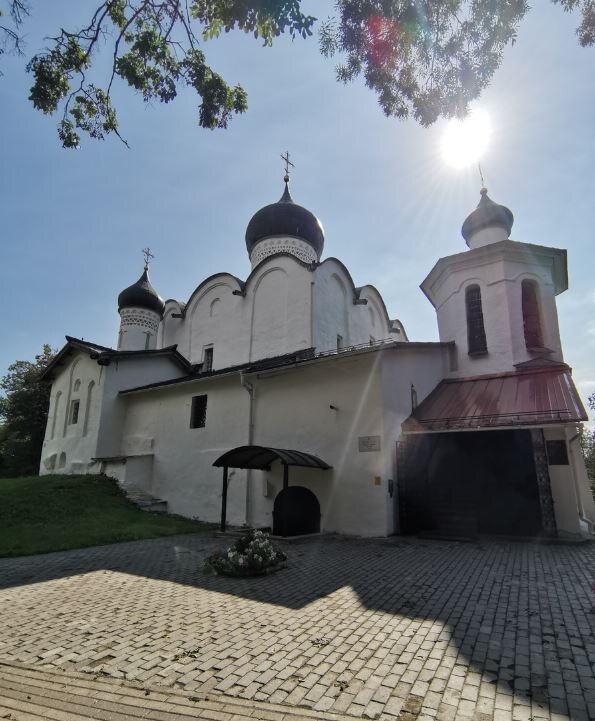 Храм Василия на горке 