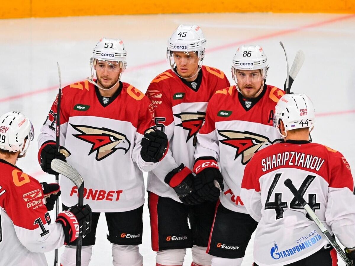    Хоккеисты "Авангарда" | © Фото : Пресс-служба ХК "Авангард"