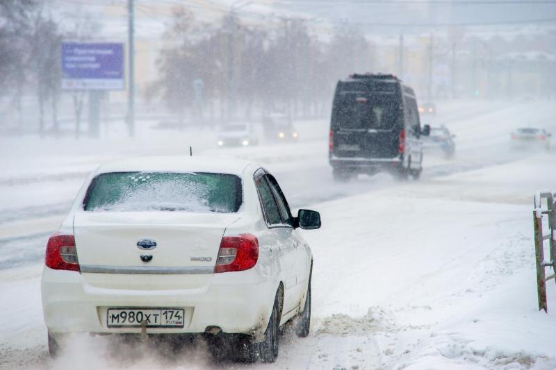 Трассу М-5 закрыли для фур и автобусов из-за снегопада в Челябинской области