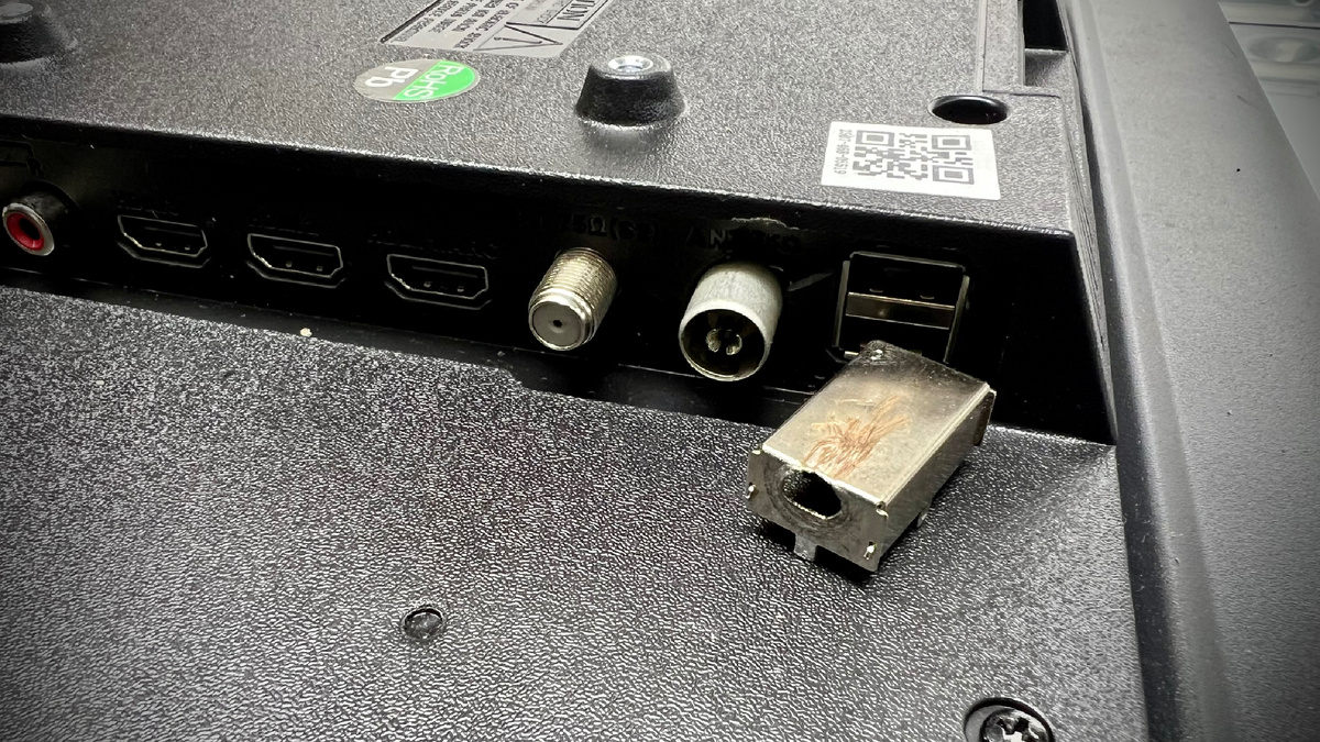 Уже замененный ТВ тюнер 