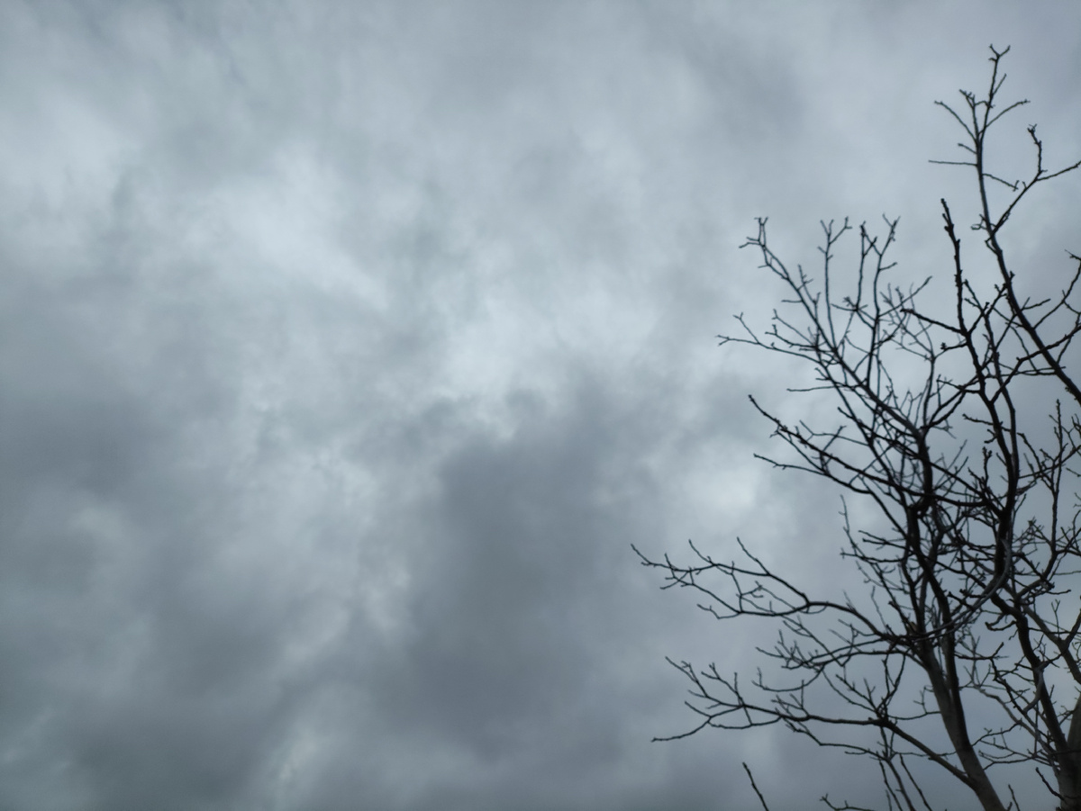 Ну как можно работать под таким небом?