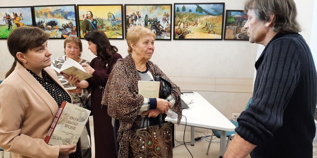 12 февраля в Клементьевской библиотеке член Союза журналистов России, основатель  "Бюро архивных расследований" Олег Карпов познакомил