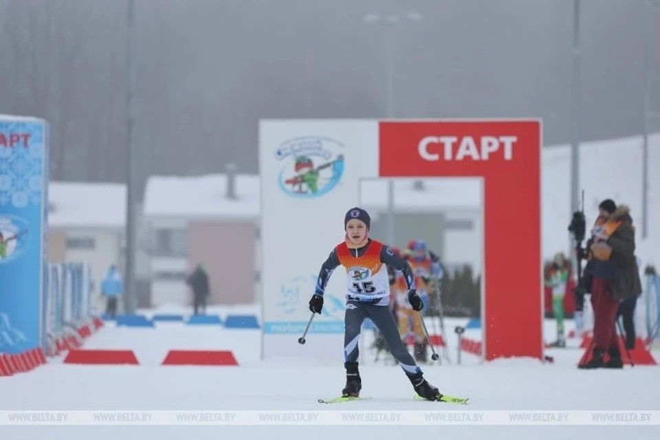    Ксения Бьорндален в составе команды заняла второе место в эстафете на соревнований по биатлону «Снежный снайпер» в Раубичах. Фото: БелТА