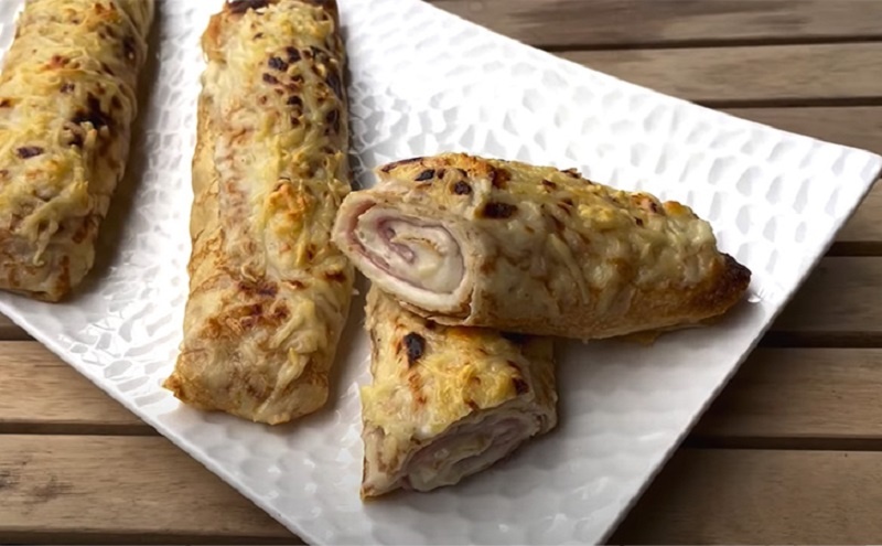 Легендарные французские блинчики: сыр, ветчина и нежный бешамель в новом формате