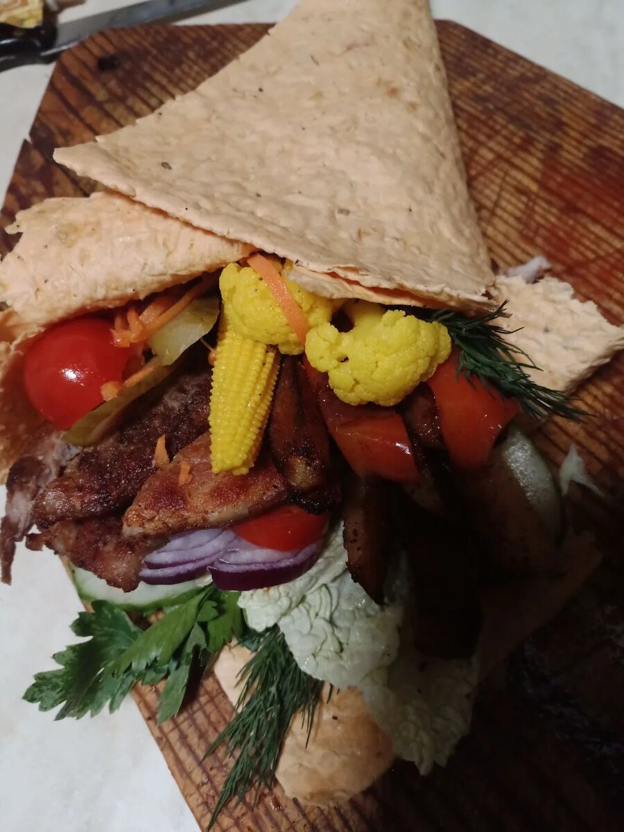 Сворачиваем кулёчком. 