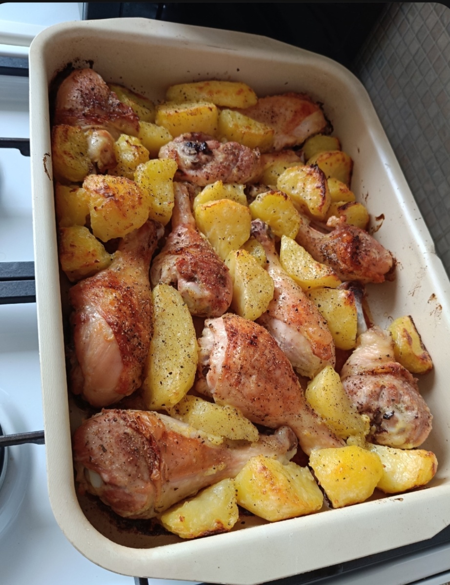 Но вчера и едоки были другие! Дети приезжали).