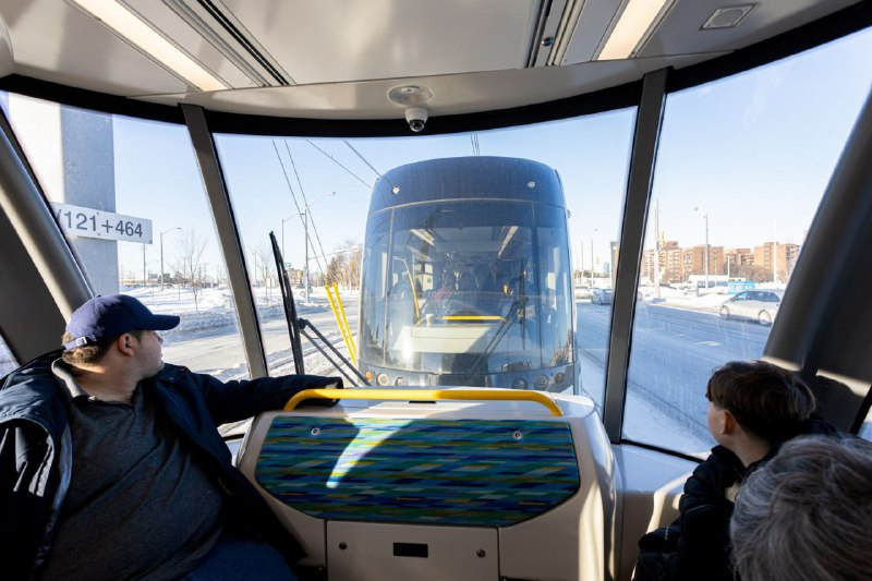 Пассажирский салон трамвая Flexity Freedom от Alstom в Торонто. Источник: Fareen Karim/blogTO