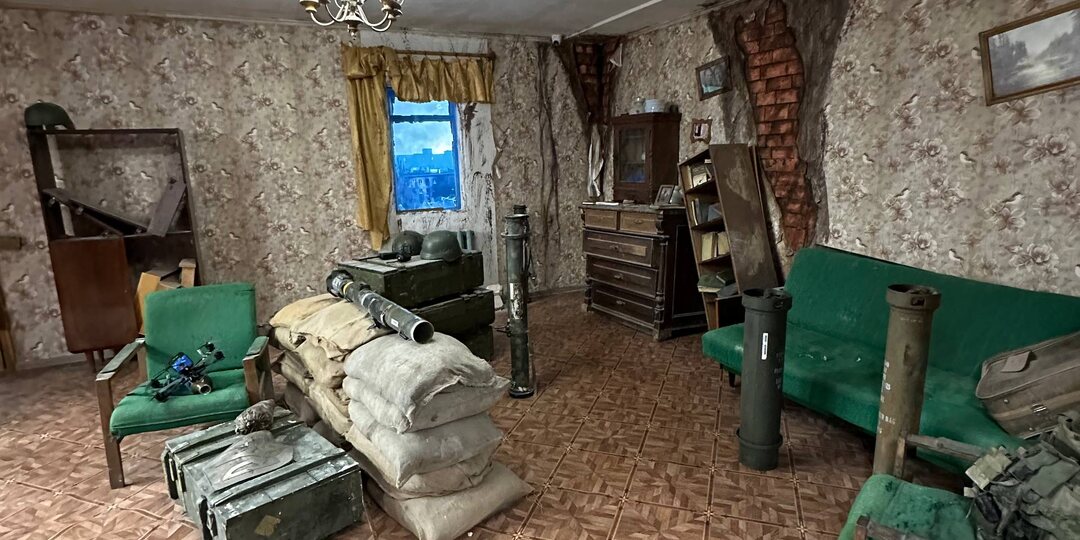 А это инсталляция квартиры одной пожилой женщины