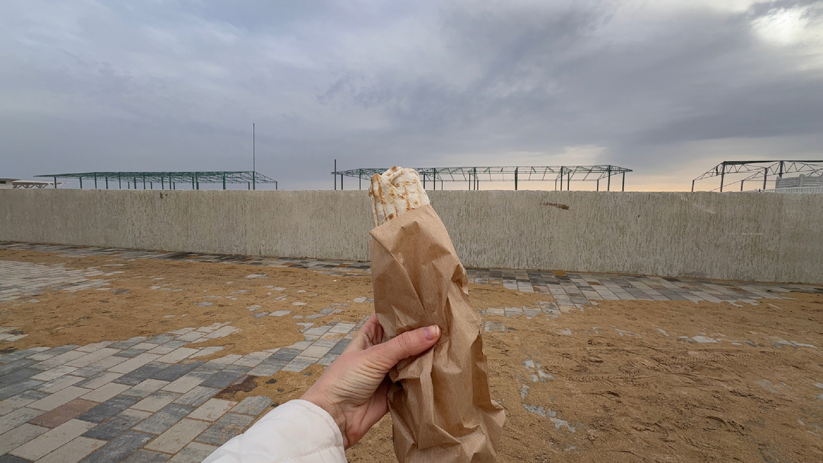 Шаурма с кафе Паркинг в Евпатории. 