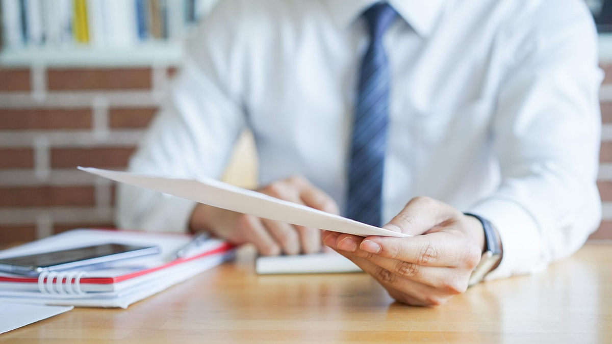 Нужно потребовать официальный документ с указанием причины