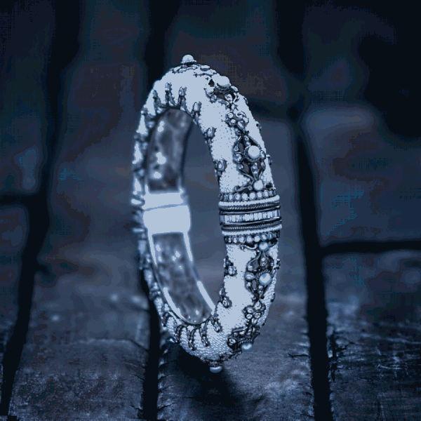 Браслет с жемчугом кеши и бриллиантами