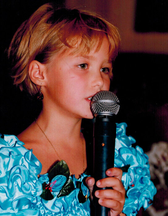 Аглая Шиловская демонстрировала таланты с детства.