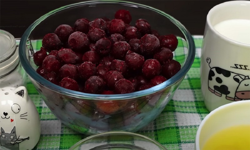 Гениальный пирог из любых ягод: простой рецепт французского клафути на каждый день