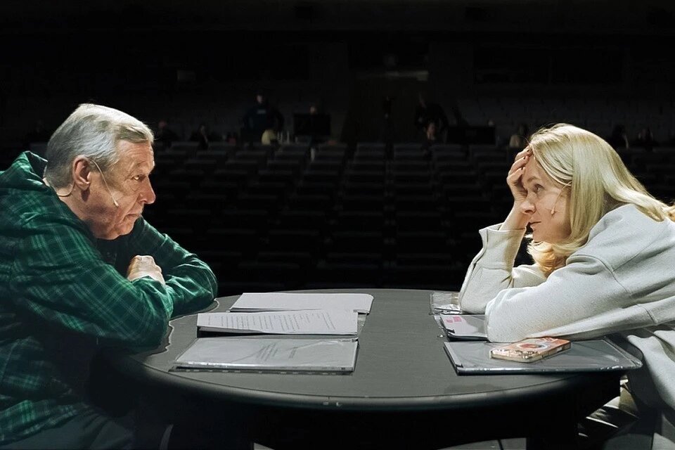 Михаил Ефремов и Анна Михалкова на репетиции «Без свидетелей» (16+). Фото: театр «Мастерская «12» Никиты Михалкова
