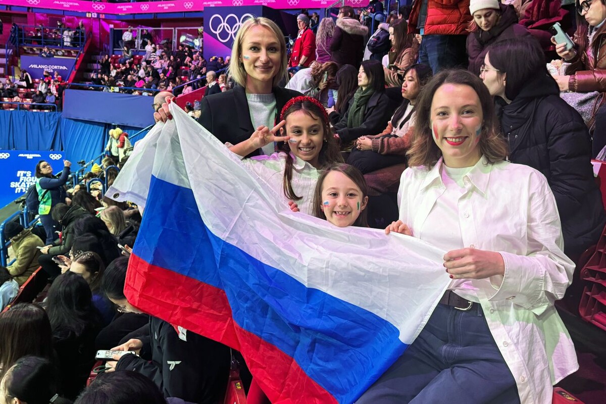 Болельщики Петра Гуменника разместили флаг России на Олимпиаде-2026/championat.com