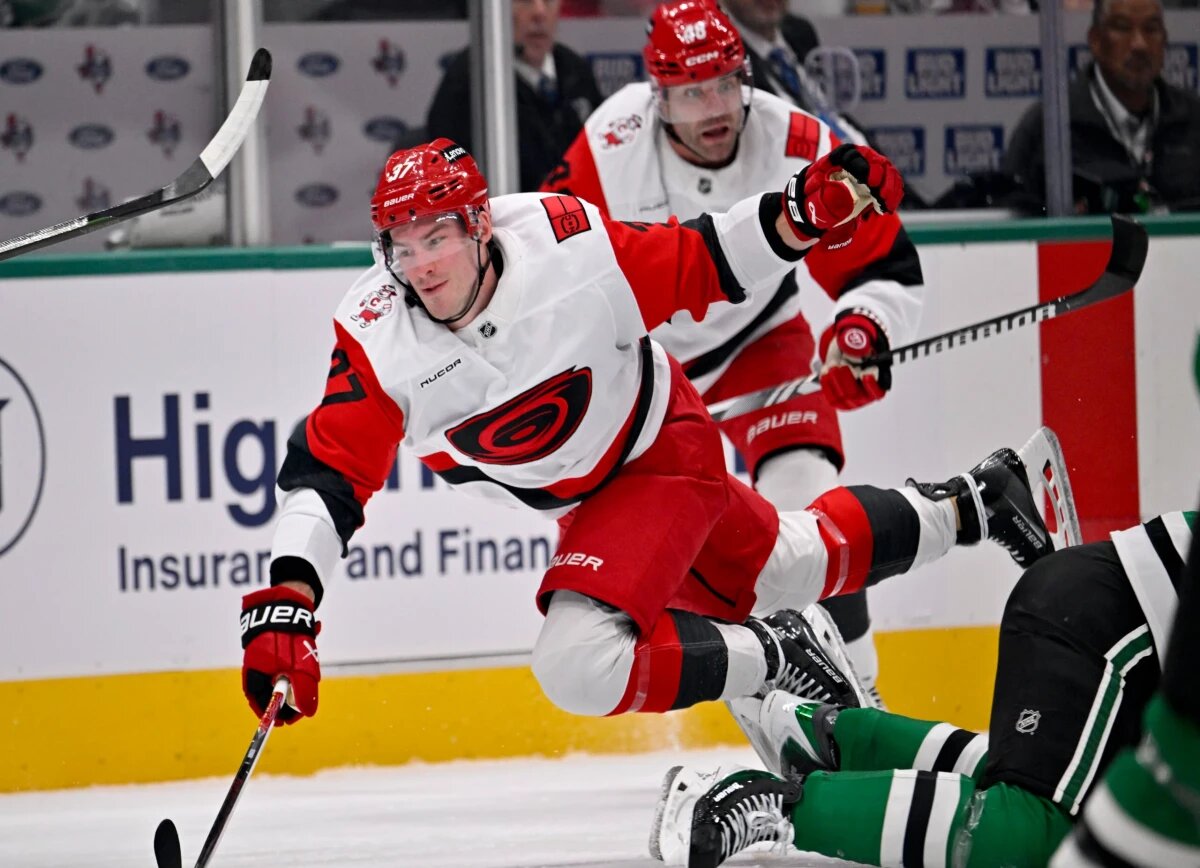     Журналист из Каролины о Свечникове, пережившем лучший месяц в карьере: снова уровень звезды