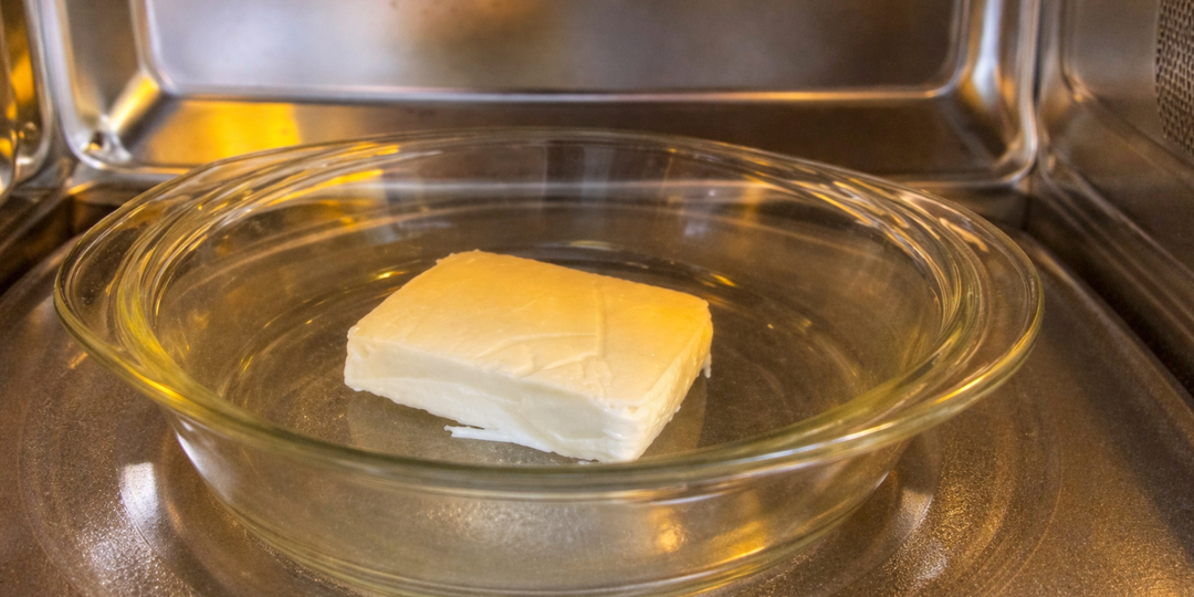 Разогреваю плавленный сырок в микроволновке: показываю, какую хитовую закуску я готовлю для своих гостей. Мой любимый рецепт