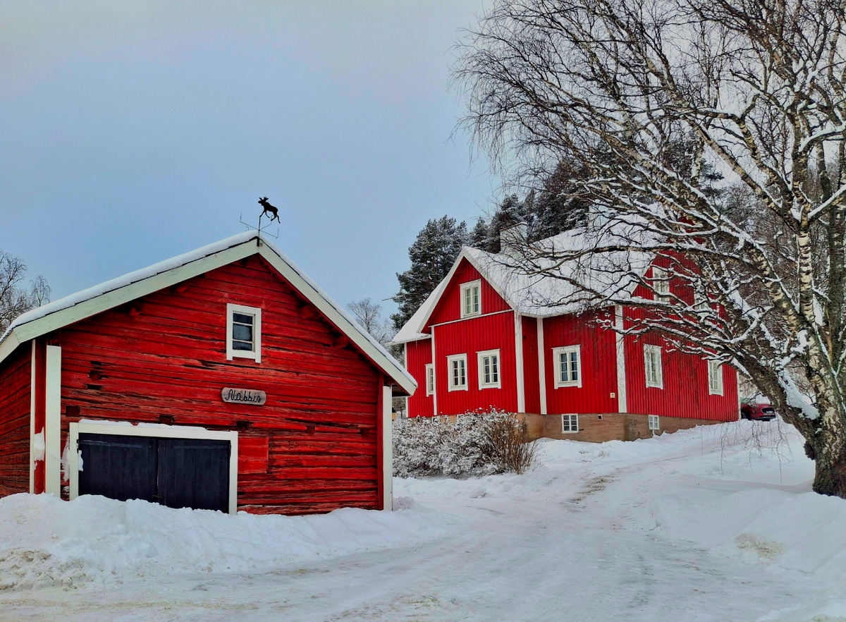 Охряные дома. В наши дни .Фото автора