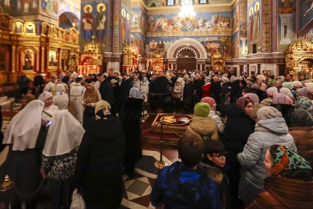    Несколько происшествий в российских храмах произошли в праздник Сретения