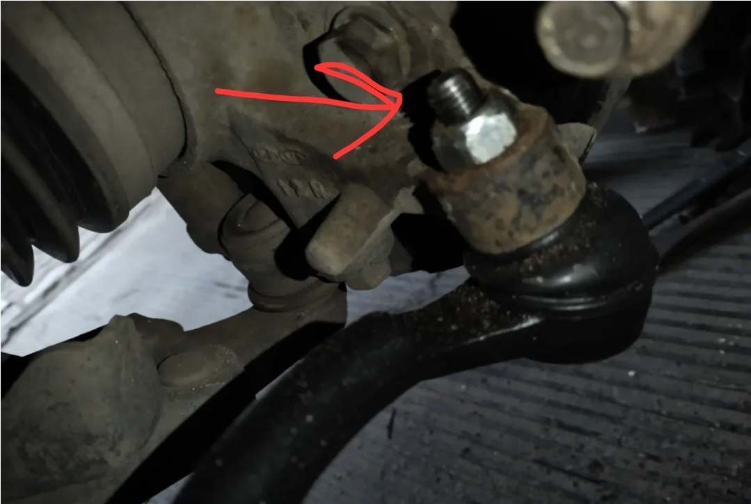 Гайка крепления пальца