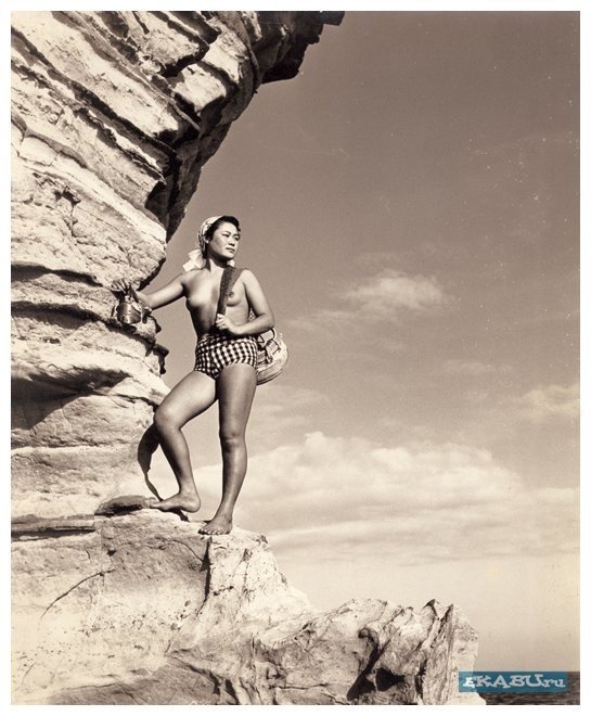 ФОТОГРАФИИ ИЗ СЕРИИ ПРО БЫТ СОБЛАЗНИТЕЛЬНЫХ ЯПОНСКИХ НЫРЯЛЬЩИЦ АМА